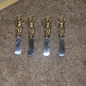 VINTAGE BOSTON WAREHOUSE SPREADER KNIVES‎ GOLDEN CHERUBS BUTTER CHEESE SPREAD